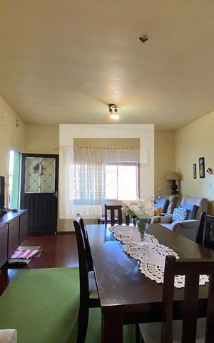 Casa à venda com 300m², 6 quartos e 2 vagasSala