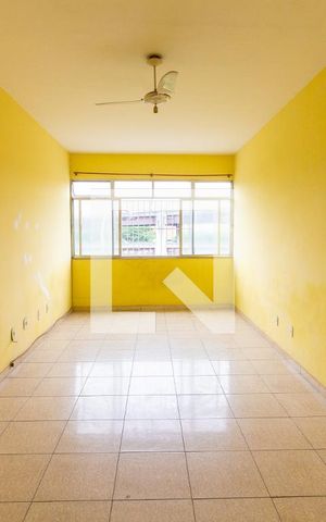 Apartamento à venda com 76m², 2 quartos e sem vaga Apartamento à venda com 76m², 2 quartos e sem vagaSala