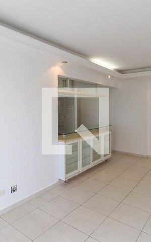 Apartamento à venda com 66m², 2 quartos e 1 vagaSala