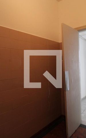 Casa à venda com 128m², 3 quartos e 2 vagasBanheiro 1