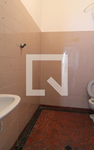 Casa à venda com 128m², 3 quartos e 2 vagasBanheiro 1