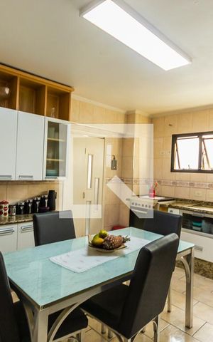 Apartamento à venda com 126m², 3 quartos e 3 vagasCozinha