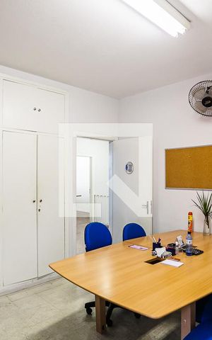 Casa à venda com 340m², 4 quartos e 8 vagas Casa à venda com 340m², 4 quartos e 8 vagasQuarto 2