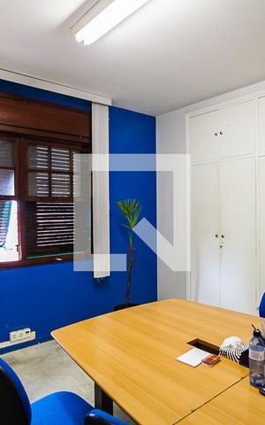 Casa à venda com 340m², 4 quartos e 8 vagas Casa à venda com 340m², 4 quartos e 8 vagasQuarto 2
