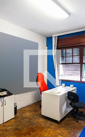 Casa à venda com 340m², 4 quartos e 8 vagas Casa à venda com 340m², 4 quartos e 8 vagasQuarto 3