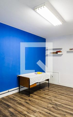 Casa à venda com 340m², 4 quartos e 8 vagas Casa à venda com 340m², 4 quartos e 8 vagasSala de Jantar