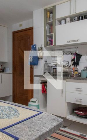 Apartamento à venda com 189m², 3 quartos e 2 vagas Apartamento à venda com 189m², 3 quartos e 2 vagasCozinha