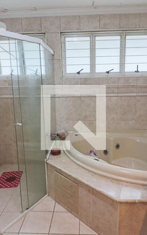 Casa à venda com 520m², 5 quartos e 7 vagas Casa à venda com 520m², 5 quartos e 7 vagasSuite 1