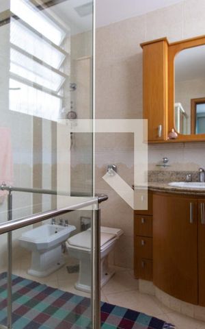 Apartamento à venda com 320m², 3 quartos e 3 vagas Apartamento à venda com 320m², 3 quartos e 3 vagasBanheiro Suite 3º Andar