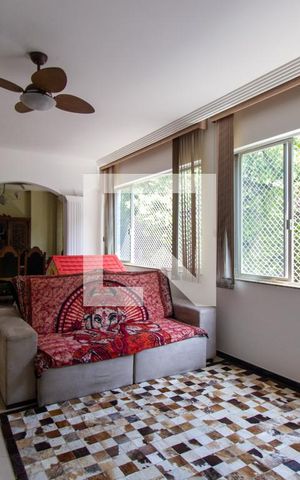 Apartamento à venda com 320m², 3 quartos e 3 vagas Apartamento à venda com 320m², 3 quartos e 3 vagasSala 2º Andar