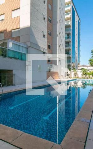 Apartamento para alugar com 83m², 3 quartos e 1 vaga Apartamento para alugar com 83m², 3 quartos e 1 vagaÁrea comum - Piscina