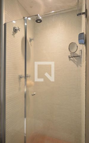 Apartamento à venda com 73m², 2 quartos e 2 vagasBanheiro da suite