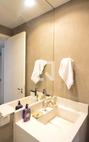 Apartamento à venda com 73m², 2 quartos e 2 vagasBanheiro geral