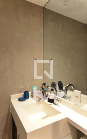 Apartamento à venda com 73m², 2 quartos e 2 vagasBanheiro da suite