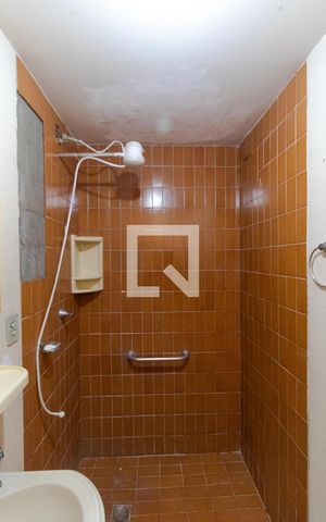 Apartamento à venda com 75m², 3 quartos e 2 vagas Apartamento à venda com 75m², 3 quartos e 2 vagasBanheiro