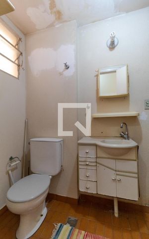 Apartamento à venda com 75m², 3 quartos e 2 vagas Apartamento à venda com 75m², 3 quartos e 2 vagasBanheiro