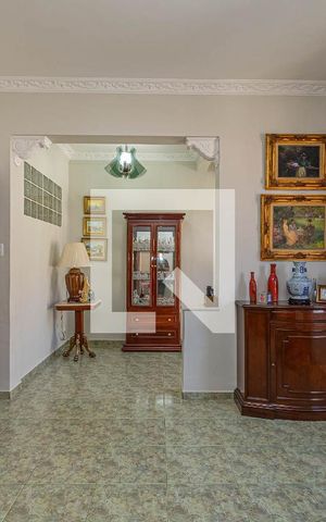 Casa de condomínio à venda com 142m², 3 quartos e sem vaga Casa de condomínio à venda com 142m², 3 quartos e sem vagaSala