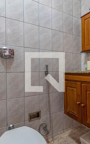 Casa de condomínio à venda com 142m², 3 quartos e sem vaga Casa de condomínio à venda com 142m², 3 quartos e sem vagaBanheiro Suíte