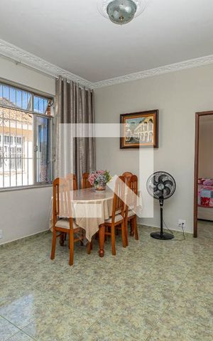 Casa de condomínio à venda com 142m², 3 quartos e sem vaga Casa de condomínio à venda com 142m², 3 quartos e sem vagaSala