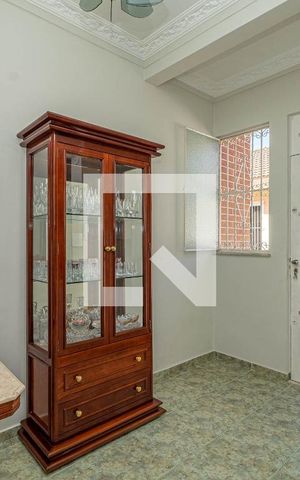 Casa de condomínio à venda com 142m², 3 quartos e sem vaga Casa de condomínio à venda com 142m², 3 quartos e sem vagaSala