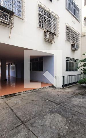Apartamento à venda com 145m², 3 quartos e 1 vaga Apartamento à venda com 145m², 3 quartos e 1 vagaÁrea Comum - Playground
