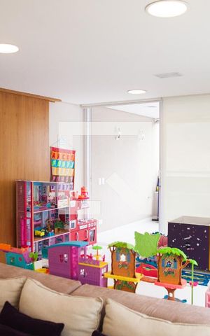Casa à venda com 687m², 5 quartos e 10 vagas Casa à venda com 687m², 5 quartos e 10 vagasSala 3