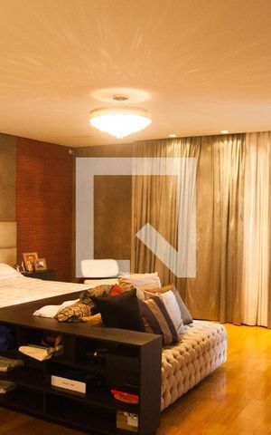Casa à venda com 687m², 5 quartos e 10 vagas Casa à venda com 687m², 5 quartos e 10 vagasQuarto 1 - Suíte