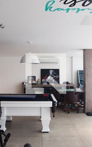 Casa à venda com 687m², 5 quartos e 10 vagas Casa à venda com 687m², 5 quartos e 10 vagasSala 4
