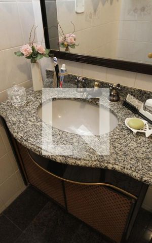 Apartamento à venda com 127m², 3 quartos e 1 vagaBanheiro