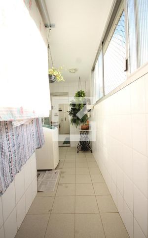 Apartamento à venda com 127m², 3 quartos e 1 vagaÁrea de Serviço