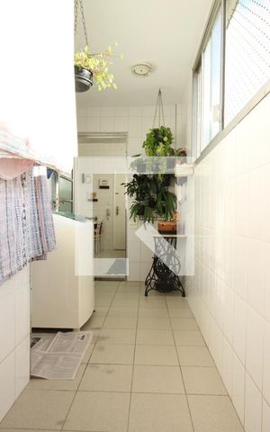 Apartamento à venda com 127m², 3 quartos e 1 vagaÁrea de Serviço