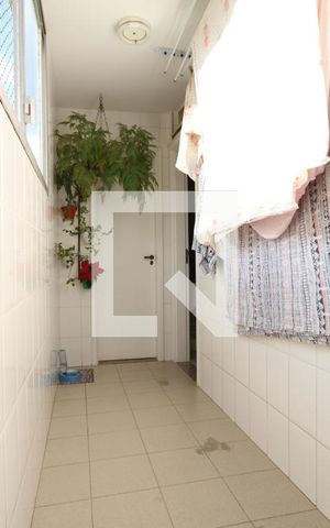 Apartamento à venda com 127m², 3 quartos e 1 vagaÁrea de Serviço