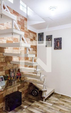 Casa à venda com 187m², 5 quartos e 2 vagasHall dos Quartos