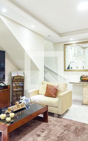 Casa à venda com 187m², 5 quartos e 2 vagasSala