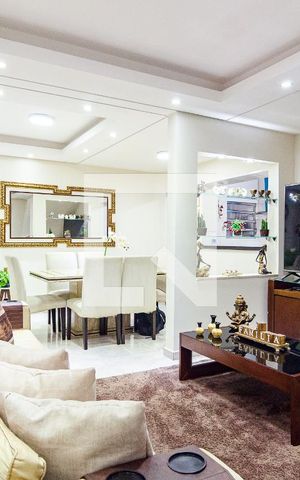 Casa à venda com 187m², 5 quartos e 2 vagasSala