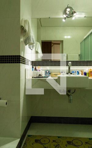 Apartamento à venda com 58m², 1 quarto e sem vaga Apartamento à venda com 58m², 1 quarto e sem vagaBanheiro