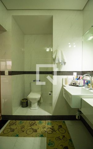 Apartamento à venda com 58m², 1 quarto e sem vaga Apartamento à venda com 58m², 1 quarto e sem vagaBanheiro