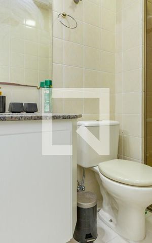 Apartamento à venda com 54m², 2 quartos e 1 vaga Apartamento à venda com 54m², 2 quartos e 1 vagaBanheiro