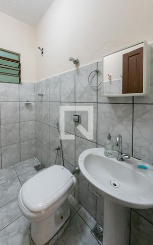 Casa à venda com 180m², 3 quartos e 3 vagasBanheiro Social