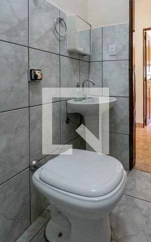Casa à venda com 180m², 3 quartos e 3 vagasBanheiro Social