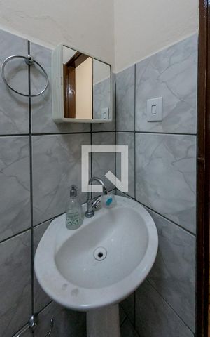Casa à venda com 180m², 3 quartos e 3 vagasBanheiro Social