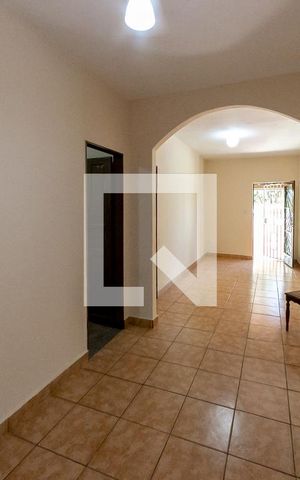 Casa à venda com 180m², 3 quartos e 3 vagasSala