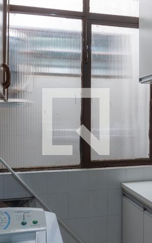 Apartamento à venda com 44m², 2 quartos e sem vaga Apartamento à venda com 44m², 2 quartos e sem vagaÁrea de Serviço