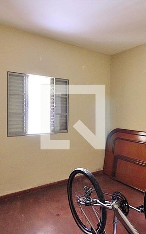 Casa à venda com 219m², 4 quartos e 3 vagasQuarto Casa 2