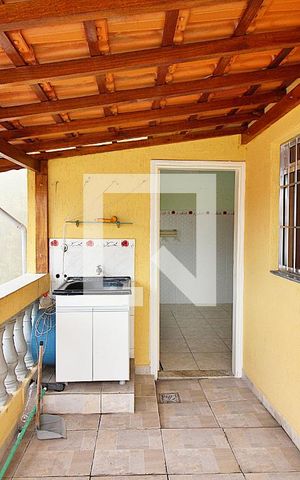 Casa à venda com 219m², 4 quartos e 3 vagasLavanderia Casa 3