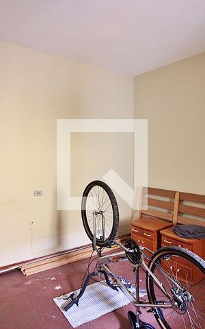 Casa à venda com 219m², 4 quartos e 3 vagasQuarto Casa 2