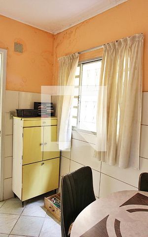Casa à venda com 219m², 4 quartos e 3 vagasQuarto de Serviço