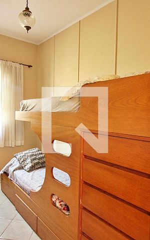 Casa à venda com 219m², 4 quartos e 3 vagasQuarto 2