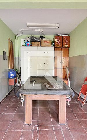 Casa à venda com 219m², 4 quartos e 3 vagasSalão de jogos