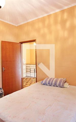 Casa à venda com 219m², 4 quartos e 3 vagasQuarto 1